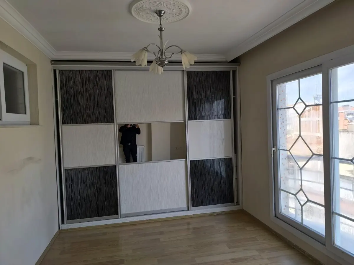 ACİL SATILIK GENİŞ FERAH DAİRE   TURGUTLU SELVİTEPE - Fotoğraf 3