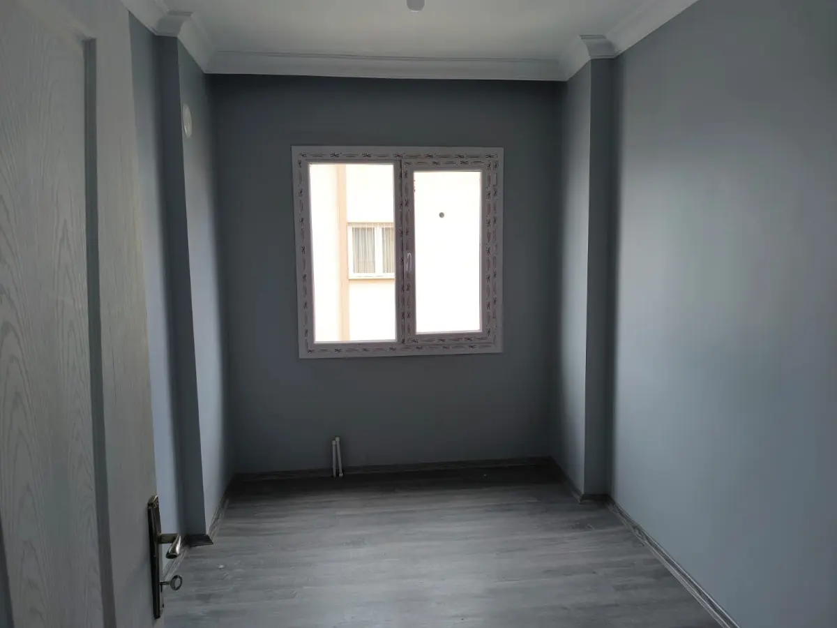 TURGUTLU İSTİKLAL MAHALLESİ ACİL SATILIK DAİRE - Fotoğraf 1