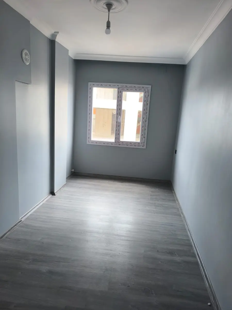 TURGUTLU İSTİKLAL MAHALLESİ ACİL SATILIK DAİRE - Fotoğraf 2