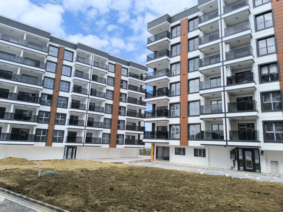 ACİL SATILIK DAİRE TURGUTLU PAVILION SİTESİ ERGENEKON  165 M² – 3+1 - Fotoğraf 2