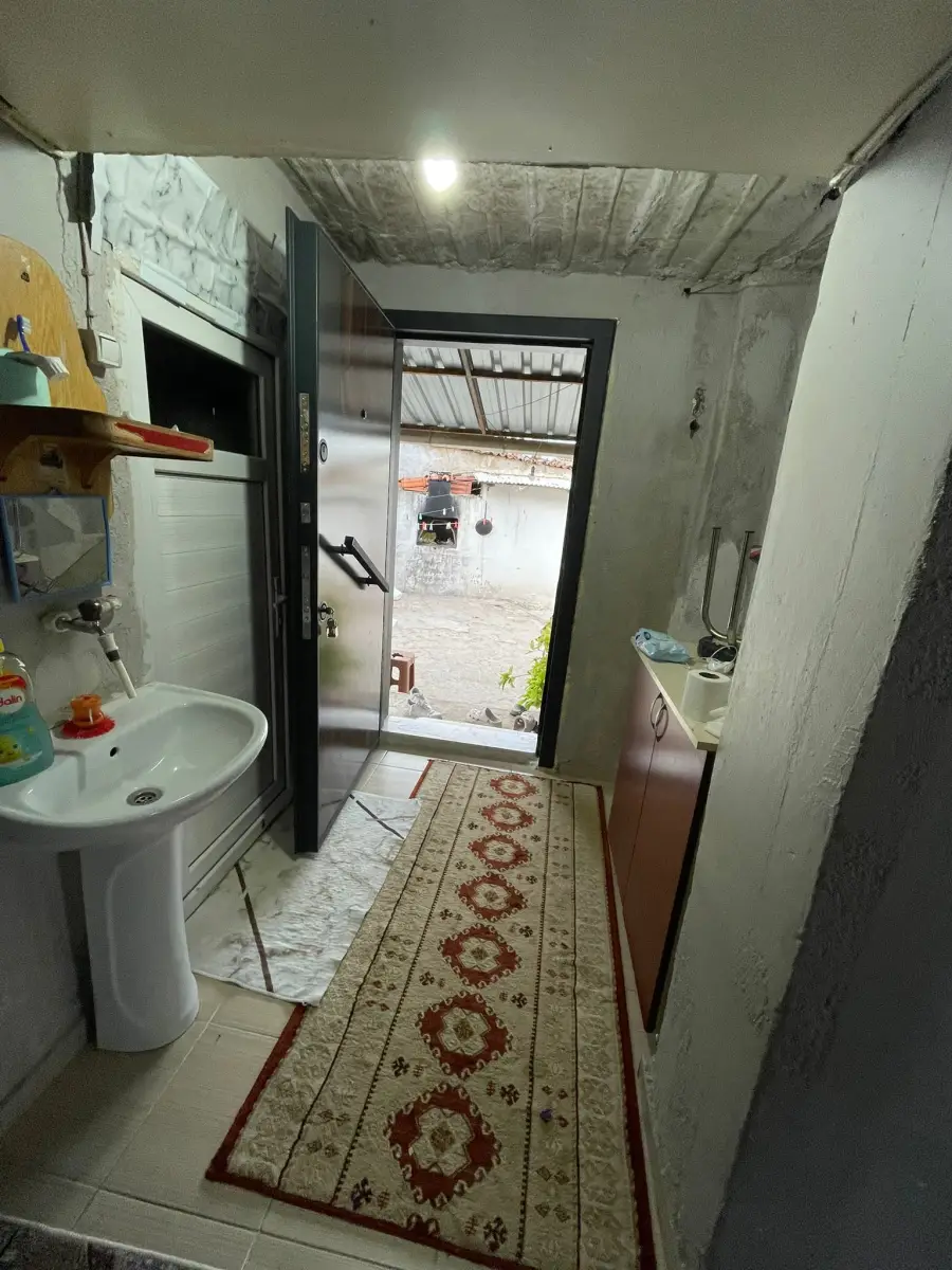ACİL SATILIK KÖY EVİ  300 M² – İMARLI ARSA İÇİNDE - Fotoğraf 7